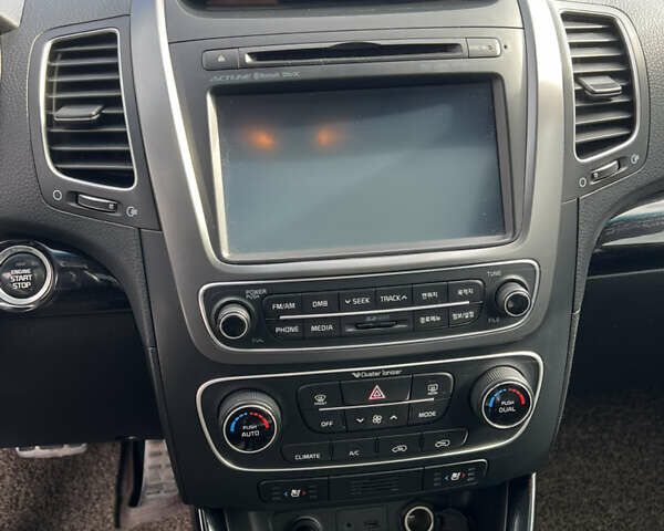 Киа Соренто 2013 в Барановке на Automoto.ua Белый Киа Соренто, объемом двигателя 2 л и пробегом 232 тыс. км за 21000 $, фото 13 на Automoto.ua