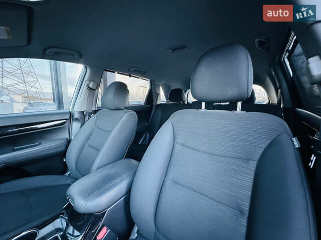 Белый Киа Соренто, объемом двигателя 2.4 л и пробегом 146 тыс. км за 12200 $, фото 16 на Automoto.ua