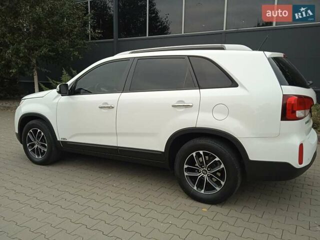 Белый Киа Соренто, объемом двигателя 2.4 л и пробегом 116 тыс. км за 11200 $, фото 1 на Automoto.ua