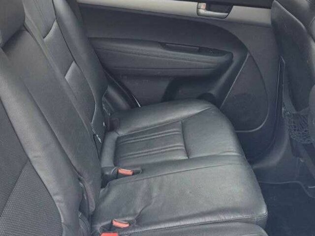 Белый Киа Соренто, объемом двигателя 2.2 л и пробегом 178 тыс. км за 9000 $, фото 11 на Automoto.ua