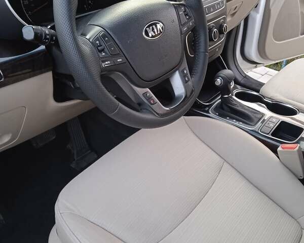 Белый Киа Соренто, объемом двигателя 2.4 л и пробегом 201 тыс. км за 10400 $, фото 38 на Automoto.ua