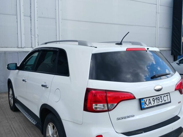 Белый Киа Соренто, объемом двигателя 2.4 л и пробегом 187 тыс. км за 12963 $, фото 8 на Automoto.ua