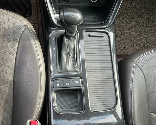 Киа Соренто 2013 в Барановке на Automoto.ua Белый Киа Соренто, объемом двигателя 2 л и пробегом 232 тыс. км за 21000 $, фото 14 на Automoto.ua