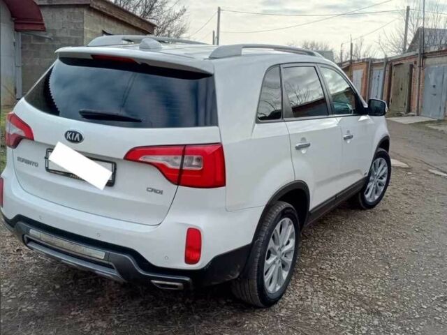 Белый Киа Соренто, объемом двигателя 0 л и пробегом 150 тыс. км за 13199 $, фото 2 на Automoto.ua