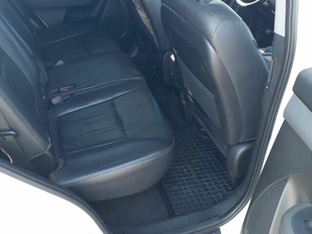 Білий Кіа Соренто, об'ємом двигуна 2.2 л та пробігом 210 тис. км за 12000 $, фото 4 на Automoto.ua