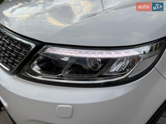 Кіа Соренто 2014 у Івано-Франківську на Automoto.ua Білий Кіа Соренто, об'ємом двигуна 2.2 л та пробігом 228 тис. км за 17950 $, фото 13 на Automoto.ua