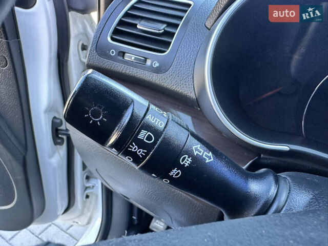 Киа Соренто 2014 в Дубно на Automoto.ua Белый Киа Соренто, объемом двигателя 2.2 л и пробегом 184 тыс. км за 17499 $, фото 23 на Automoto.ua