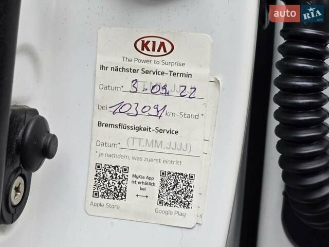 Белый Киа Соренто, объемом двигателя 2.2 л и пробегом 123 тыс. км за 18400 $, фото 36 на Automoto.ua