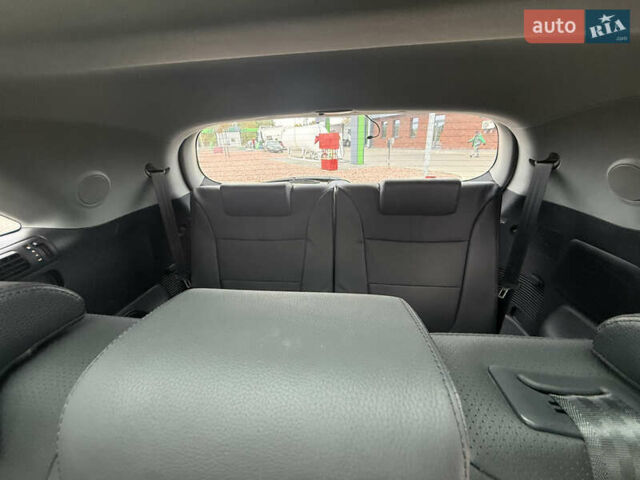 Кіа Соренто 2014 у Луцьку на Automoto.ua Білий Кіа Соренто, об'ємом двигуна 2.2 л та пробігом 158 тис. км за 18300 $, фото 103 на Automoto.ua