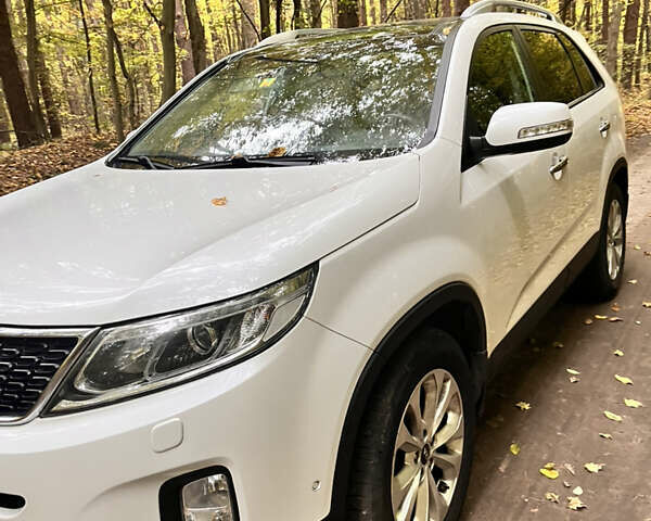 Белый Киа Соренто, объемом двигателя 2.2 л и пробегом 223 тыс. км за 17900 $, фото 5 на Automoto.ua