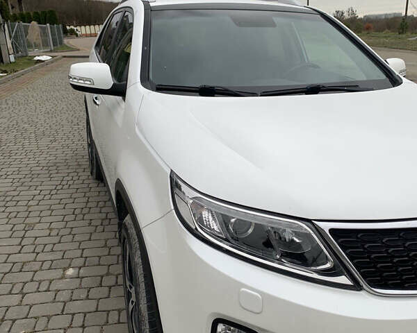 Белый Киа Соренто, объемом двигателя 2.2 л и пробегом 207 тыс. км за 16900 $, фото 4 на Automoto.ua