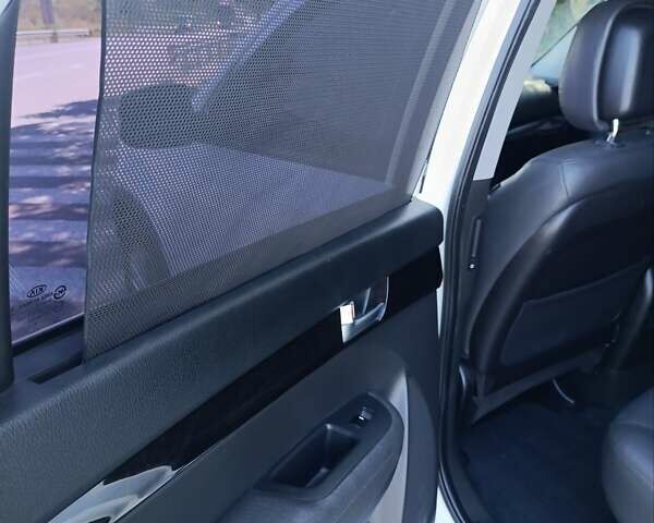 Білий Кіа Соренто, об'ємом двигуна 2 л та пробігом 203 тис. км за 16300 $, фото 42 на Automoto.ua