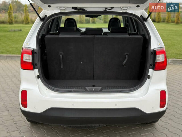 Кіа Соренто 2014 у Луцьку на Automoto.ua Білий Кіа Соренто, об'ємом двигуна 2.2 л та пробігом 158 тис. км за 18300 $, фото 43 на Automoto.ua
