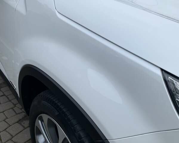 Белый Киа Соренто, объемом двигателя 2.2 л и пробегом 233 тыс. км за 16999 $, фото 33 на Automoto.ua