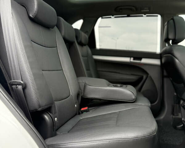 Кіа Соренто 2014 у Луцьку на Automoto.ua Білий Кіа Соренто, об'ємом двигуна 2.2 л та пробігом 158 тис. км за 18300 $, фото 89 на Automoto.ua