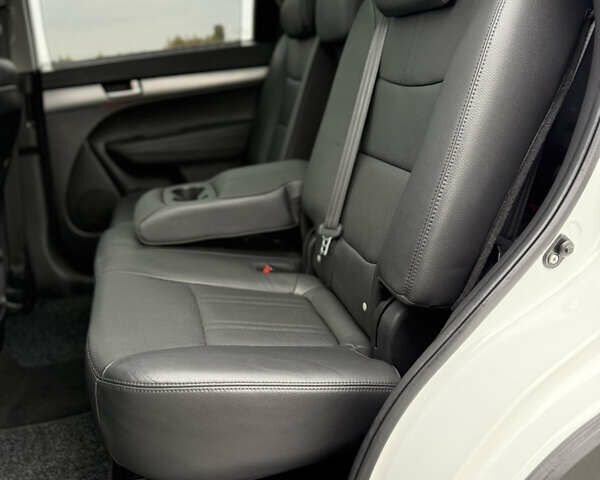 Кіа Соренто 2014 у Луцьку на Automoto.ua Білий Кіа Соренто, об'ємом двигуна 2.2 л та пробігом 158 тис. км за 18300 $, фото 97 на Automoto.ua