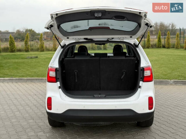 Кіа Соренто 2014 у Луцьку на Automoto.ua Білий Кіа Соренто, об'ємом двигуна 2.2 л та пробігом 158 тис. км за 18300 $, фото 41 на Automoto.ua