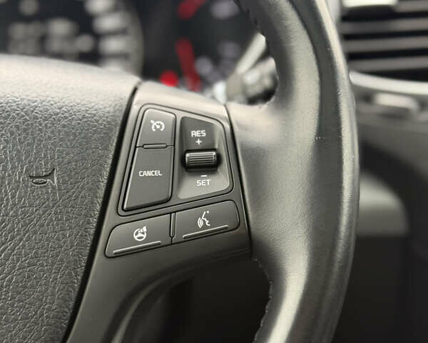 Кіа Соренто 2014 у Луцьку на Automoto.ua Білий Кіа Соренто, об'ємом двигуна 2.2 л та пробігом 158 тис. км за 18300 $, фото 111 на Automoto.ua