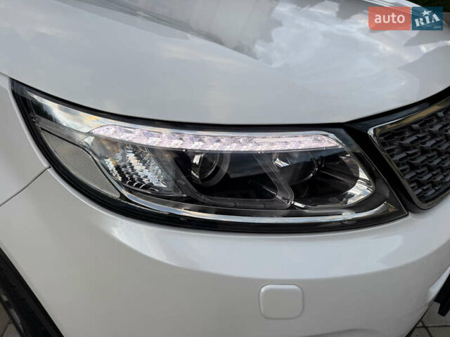 Кіа Соренто 2014 у Івано-Франківську на Automoto.ua Білий Кіа Соренто, об'ємом двигуна 2.2 л та пробігом 228 тис. км за 17950 $, фото 14 на Automoto.ua