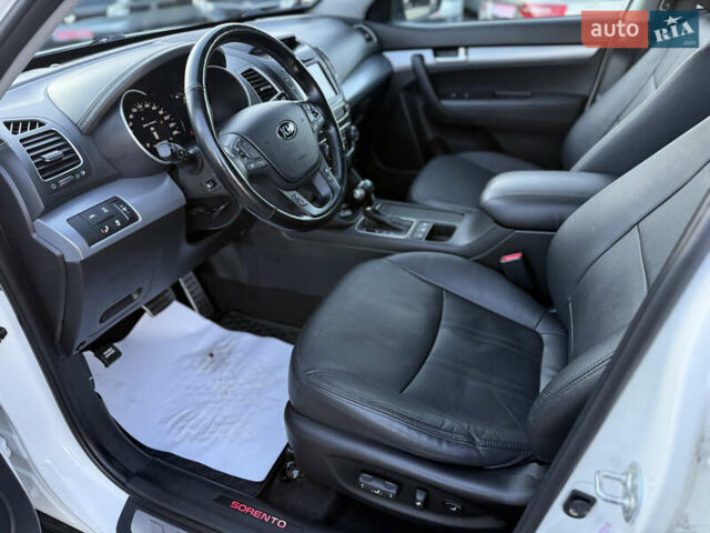 Киа Соренто 2014 в Калуше на Automoto.ua Белый Киа Соренто, объемом двигателя 2.2 л и пробегом 230 тыс. км за 17250 $, фото 38 на Automoto.ua