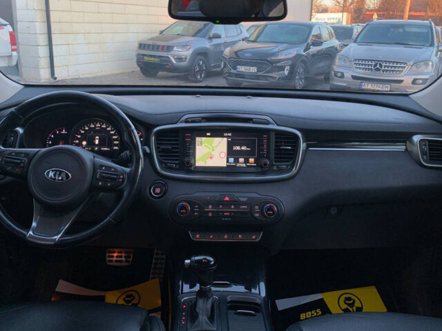 Білий Кіа Соренто, об'ємом двигуна 2.2 л та пробігом 182 тис. км за 24000 $, фото 10 на Automoto.ua