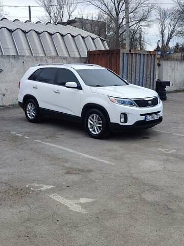 Белый Киа Соренто, объемом двигателя 3.34 л и пробегом 165 тыс. км за 13999 $, фото 7 на Automoto.ua