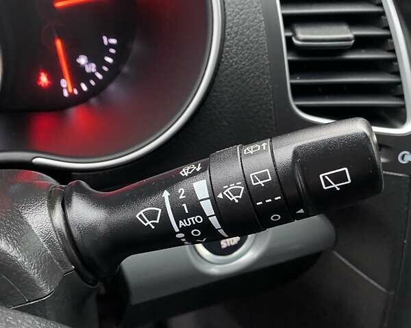 Белый Киа Соренто, объемом двигателя 2.2 л и пробегом 233 тыс. км за 16999 $, фото 75 на Automoto.ua