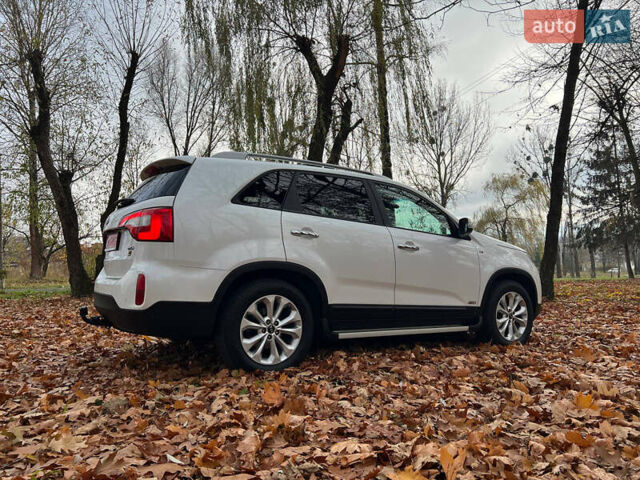 Белый Киа Соренто, объемом двигателя 2.2 л и пробегом 132 тыс. км за 17800 $, фото 18 на Automoto.ua