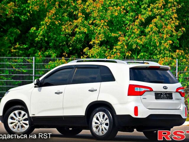 Білий Кіа Соренто, об'ємом двигуна 2.2 л та пробігом 102 тис. км за 18700 $, фото 1 на Automoto.ua