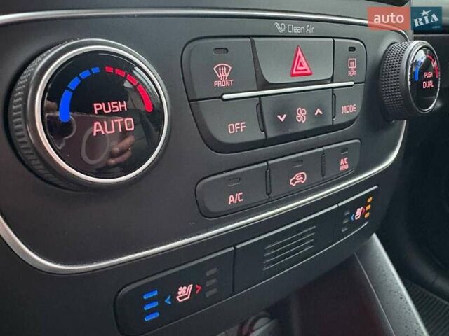 Белый Киа Соренто, объемом двигателя 2.2 л и пробегом 238 тыс. км за 14750 $, фото 18 на Automoto.ua