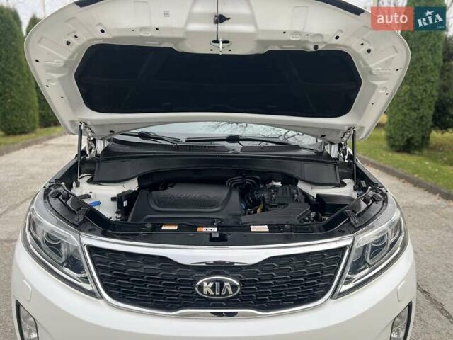 Белый Киа Соренто, объемом двигателя 2.2 л и пробегом 133 тыс. км за 17499 $, фото 45 на Automoto.ua