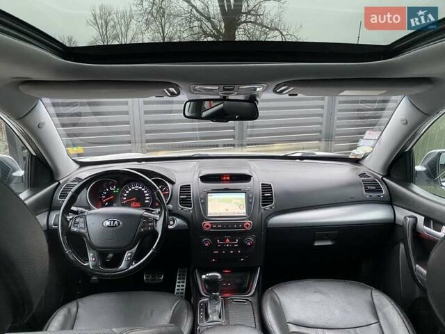 Белый Киа Соренто, объемом двигателя 2.2 л и пробегом 233 тыс. км за 16999 $, фото 14 на Automoto.ua