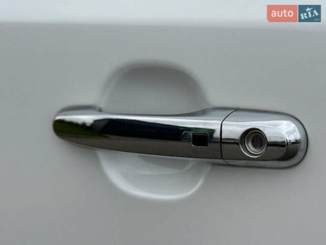 Кіа Соренто 2014 у Луцьку на Automoto.ua Білий Кіа Соренто, об'ємом двигуна 2.2 л та пробігом 158 тис. км за 18300 $, фото 55 на Automoto.ua