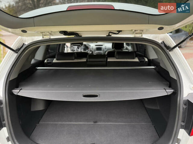 Белый Киа Соренто, объемом двигателя 2.2 л и пробегом 190 тыс. км за 16900 $, фото 30 на Automoto.ua
