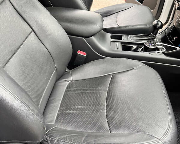 Белый Киа Соренто, объемом двигателя 2.2 л и пробегом 223 тыс. км за 17900 $, фото 48 на Automoto.ua