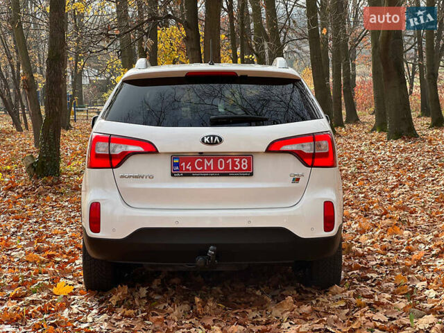 Белый Киа Соренто, объемом двигателя 2.2 л и пробегом 132 тыс. км за 17800 $, фото 6 на Automoto.ua