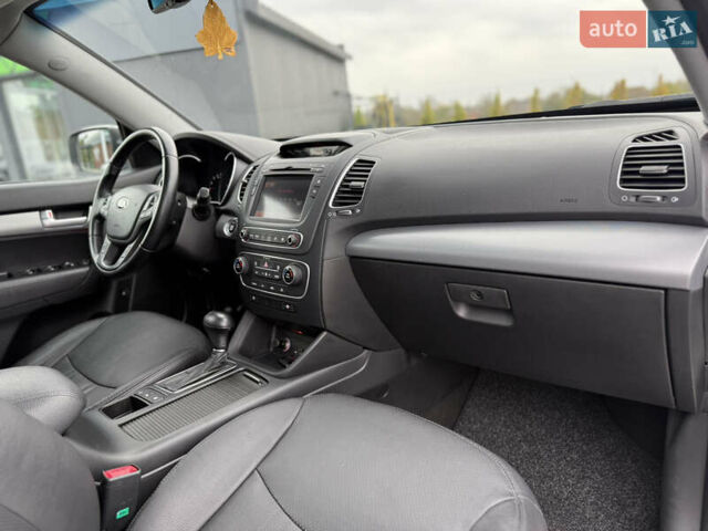 Кіа Соренто 2014 у Луцьку на Automoto.ua Білий Кіа Соренто, об'ємом двигуна 2.2 л та пробігом 158 тис. км за 18300 $, фото 82 на Automoto.ua