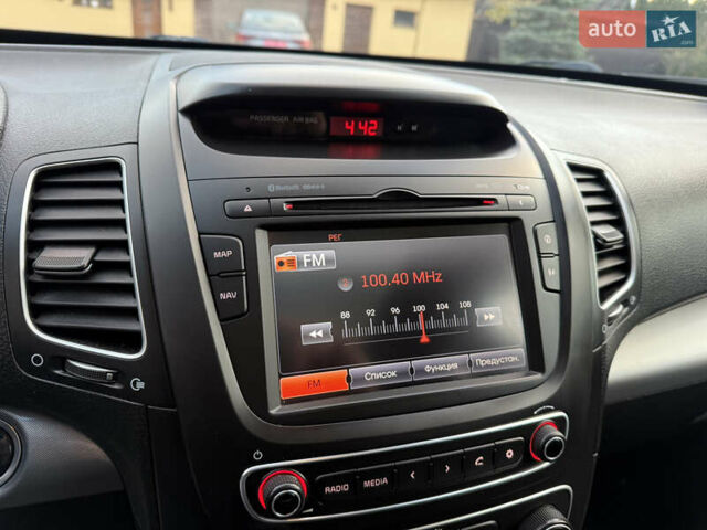 Кіа Соренто 2014 у Івано-Франківську на Automoto.ua Білий Кіа Соренто, об'ємом двигуна 2.2 л та пробігом 228 тис. км за 17950 $, фото 21 на Automoto.ua