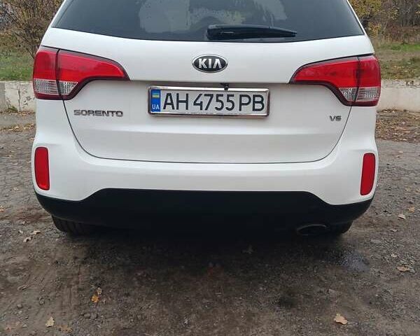 Белый Киа Соренто, объемом двигателя 3.34 л и пробегом 182 тыс. км за 15000 $, фото 5 на Automoto.ua