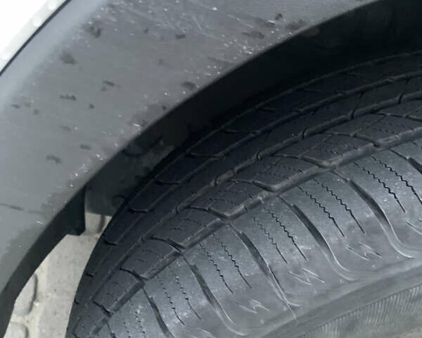 Белый Киа Соренто, объемом двигателя 2.2 л и пробегом 207 тыс. км за 17700 $, фото 26 на Automoto.ua