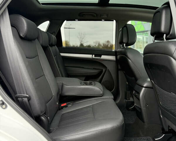 Кіа Соренто 2014 у Луцьку на Automoto.ua Білий Кіа Соренто, об'ємом двигуна 2.2 л та пробігом 158 тис. км за 18300 $, фото 86 на Automoto.ua