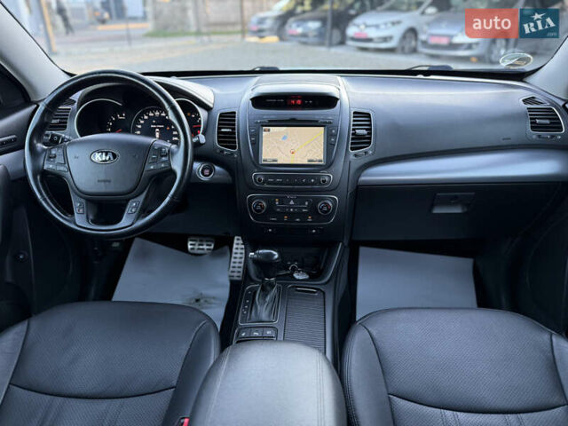 Киа Соренто 2014 в Калуше на Automoto.ua Белый Киа Соренто, объемом двигателя 2.2 л и пробегом 230 тыс. км за 17250 $, фото 30 на Automoto.ua