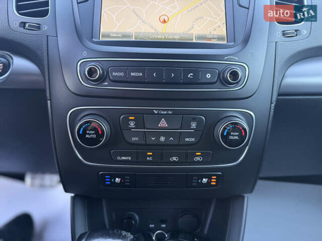 Киа Соренто 2014 в Калуше на Automoto.ua Белый Киа Соренто, объемом двигателя 2.2 л и пробегом 230 тыс. км за 17250 $, фото 44 на Automoto.ua