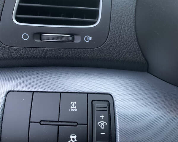 Белый Киа Соренто, объемом двигателя 2.2 л и пробегом 207 тыс. км за 17700 $, фото 14 на Automoto.ua