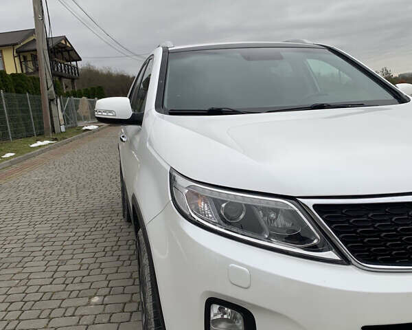 Белый Киа Соренто, объемом двигателя 2.2 л и пробегом 207 тыс. км за 16900 $, фото 5 на Automoto.ua