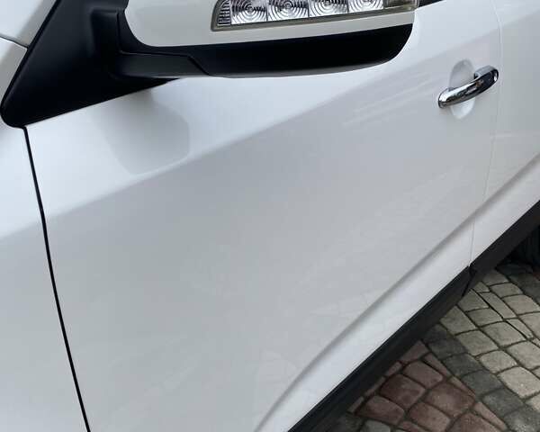 Белый Киа Соренто, объемом двигателя 2.2 л и пробегом 233 тыс. км за 16999 $, фото 38 на Automoto.ua