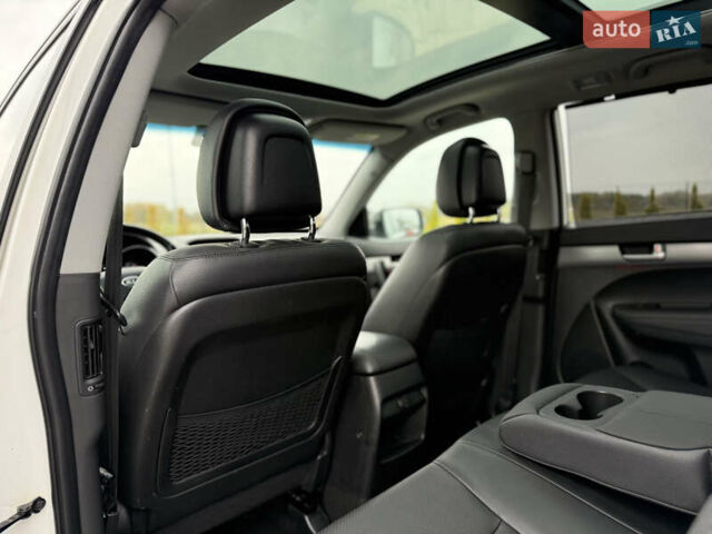Кіа Соренто 2014 у Луцьку на Automoto.ua Білий Кіа Соренто, об'ємом двигуна 2.2 л та пробігом 158 тис. км за 18300 $, фото 96 на Automoto.ua