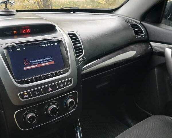 Белый Киа Соренто, объемом двигателя 3.34 л и пробегом 182 тыс. км за 15000 $, фото 3 на Automoto.ua