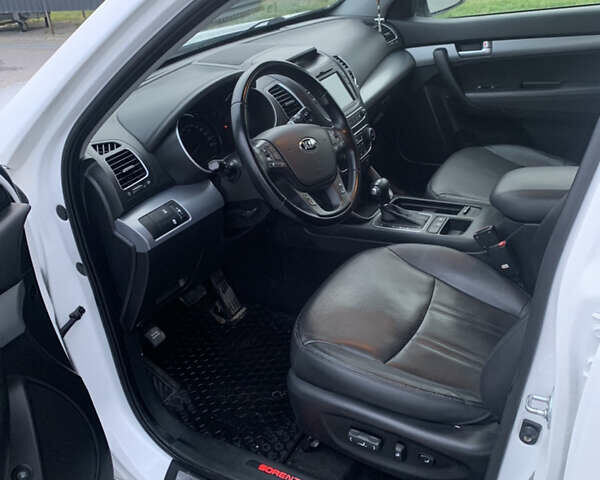 Белый Киа Соренто, объемом двигателя 2.2 л и пробегом 207 тыс. км за 17700 $, фото 12 на Automoto.ua