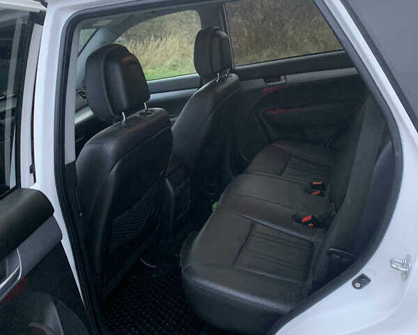 Белый Киа Соренто, объемом двигателя 2.2 л и пробегом 207 тыс. км за 17700 $, фото 18 на Automoto.ua